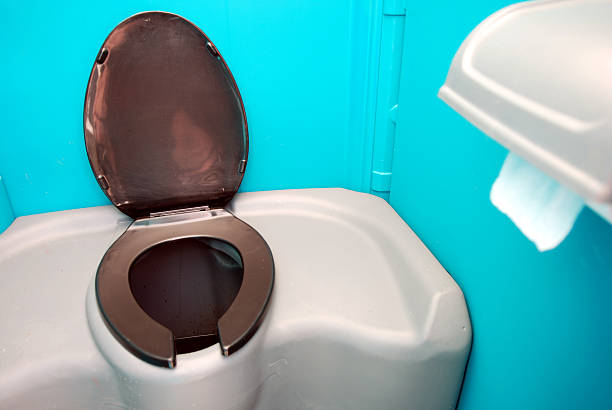 Best Portable toilet rental cost  in Wenona, IL
